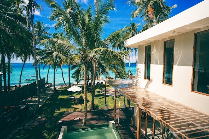Solid Surf House - Villa Mentawai (Surf Camp Resort)