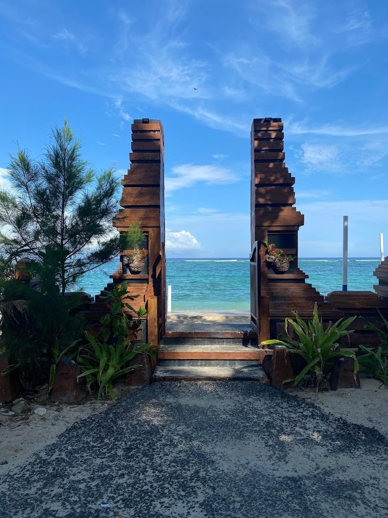 Pos Pantau Cafe Ujung Genteng