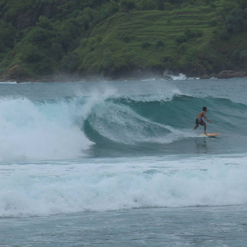 WOSS SURFING JOGJA WediomboSurfLesson Snorkeling