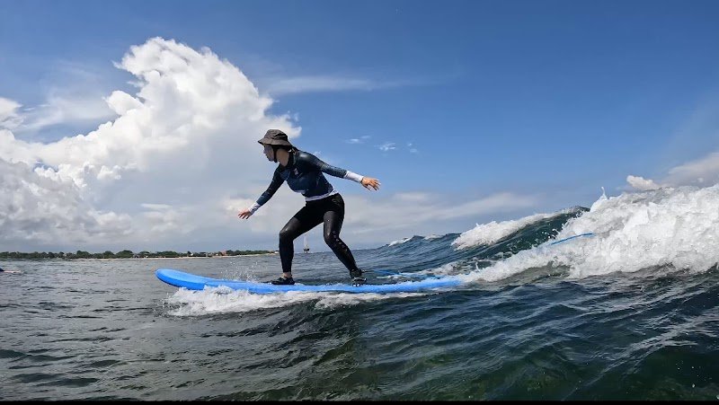 SANUR SURF & kitesurfing School Bali